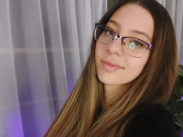 Sex Cam with RavenBlliss - Imlive