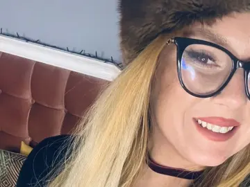 Live Sex with KittyHumpsX - Imlive