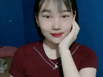 Live Sex Cam with Samyybby - Imlive