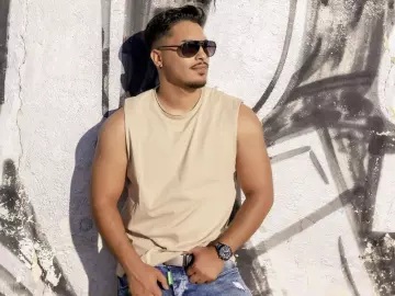 Private Sex Chat with ZenoBaroBuddy - Imlive