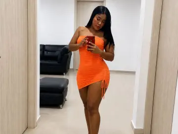 Sex Chat with JuliannaMeadx - Imlive