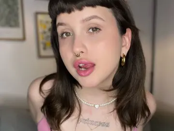 Private Sex Chat with hellfirekiss_ - Imlive