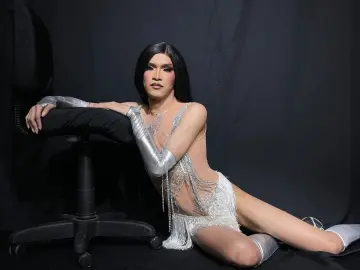 Live Sex Cam with agatha_rodriguez1 - Imlive