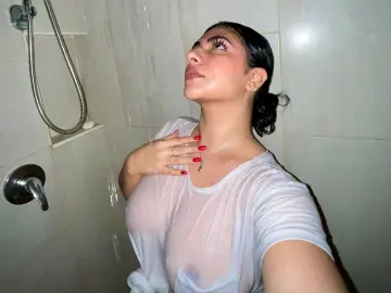 Private Sex Chat with LyssaSunnyy - Imlive