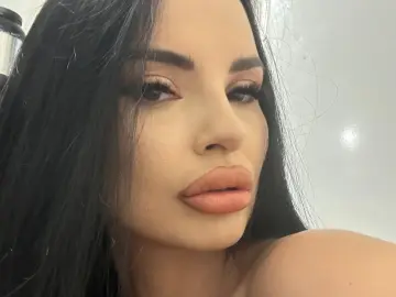 Free Porn Cam with NicolleLovegame - Imlive