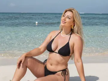 Watch Live Sex Cams with PalomaOdete957 - Imlive
