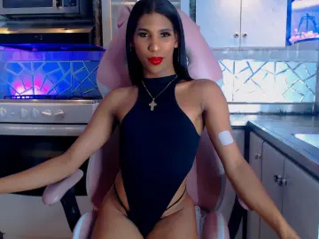 Private Sex Chat with QueenMiranda1 - Imlive