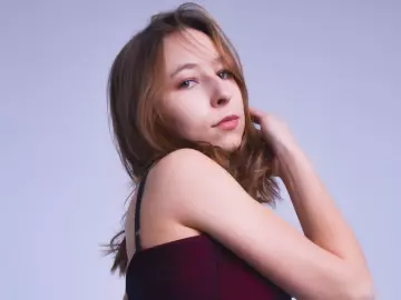 Live Porn with LunaBlazer - Imlive