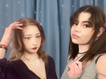 Live Sex with LeonilaAndDahlia - Livejasmin