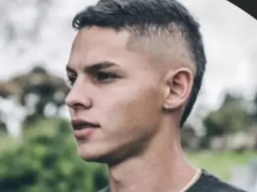 Free Porn Cam with NoahMaz - Livejasmin
