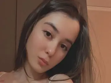 Sex Chat with KenishaCornes - Livejasmin