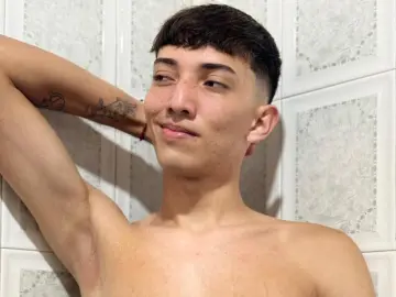 Free Porn Cam with MichaelVaz - Livejasmin
