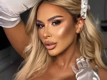 Watch Live Sex Cams with SelenaVoss - Livejasmin