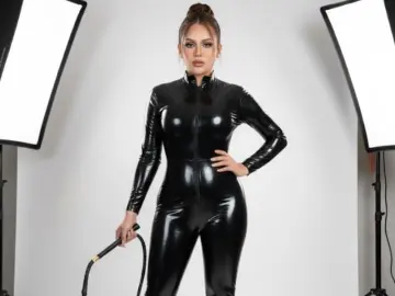 Free Porn Cam with VeronicaAmoore - Livejasmin