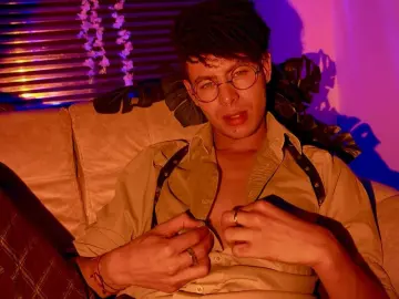 Watch Live Sex Cams with ThiagoSaenns - Livejasmin