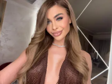 Nude Webcam with KaylaMinov - Livejasmin