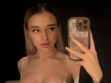 Watch Live Sex Cams with BertaVostal - Livejasmin