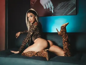 Sex Cam with AlessandraFerrer - Livejasmin