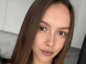 Free Porn Cam with GeralynSchuck - Livejasmin