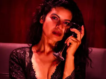 Nude Webcam with SofiaMeer - Livejasmin