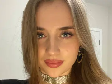 Nude Webcam with SonyMiller - Livejasmin