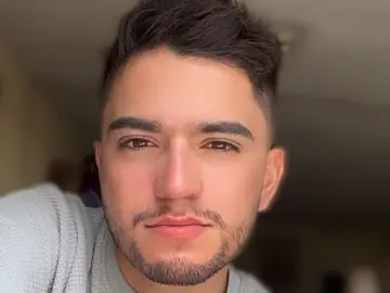 Live Sex Cam with AndruCastillo - Livejasmin