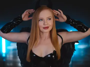 Live Sex Cam with ChloeRichardson - Livejasmin