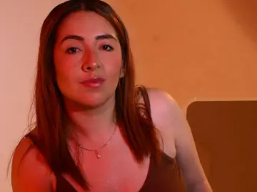 Live Sex Cam with KyaraWild - Livejasmin