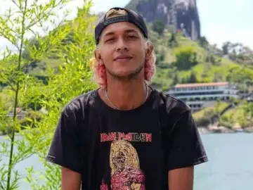 Live Porn with DylanWalrker - Livejasmin