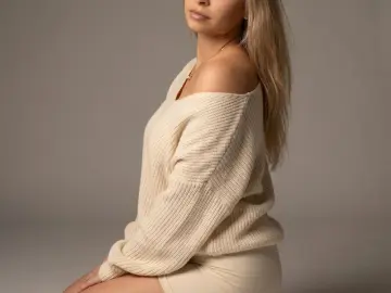 Free Porn Cam with EmmaRobertson - Livejasmin