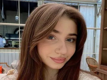 Live Porn with FlorenceClutter - Livejasmin