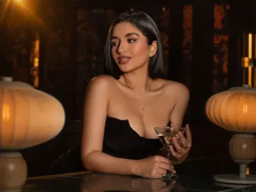 Live Porn with GenesisGarcia - Livejasmin