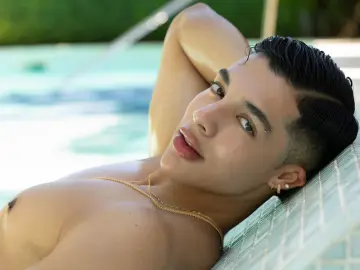 Private Sex Chat with TroyeWill - Livejasmin