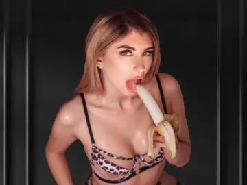 Sex Chat with Mya - Livejasmin