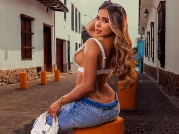 Best live sex cam show with CaseyVidal - Livejasmin
