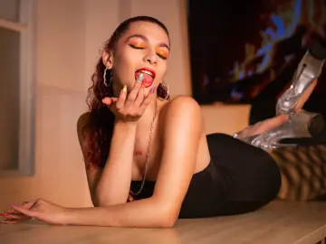 Private Sex Chat with CristalCraze - Livejasmin