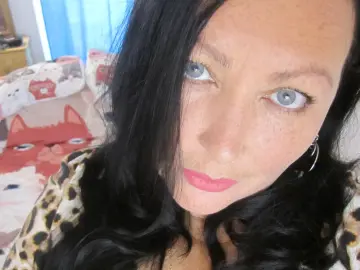 Best Webcam with AuraCrina - Livejasmin