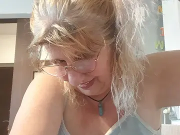 Watch Live Sex Cams with LoryBell - Livejasmin