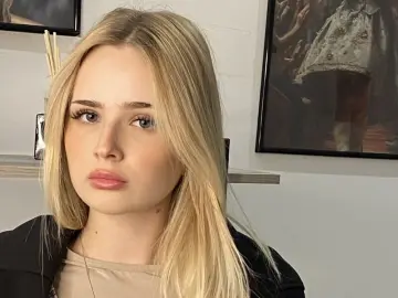 Free Porn Cam with MarnieRhyner - Livejasmin