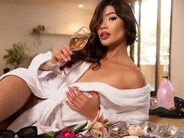 Nude Webcam with SophiaNapoles - Livejasmin