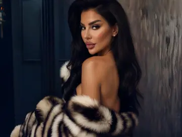 Sex Chat with CassandraLeon - Livejasmin