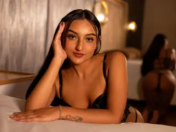 Nude Webcam with MelodyBetancourt - Livejasmin