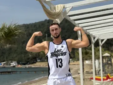 Live Porn with RyanStorm - Livejasmin