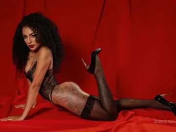 Best Webcam with ZoeRiveira - Livejasmin