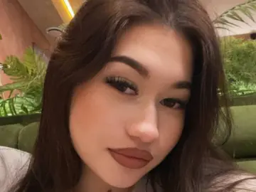 Free Porn Cam with CiaraAncar - Livejasmin