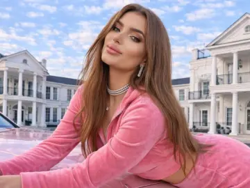 Free Porn Cam with AmberLyn - Livejasmin