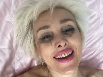 Live Sex with LiliannaSmith - Livejasmin