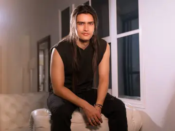 Sex Cam with LucaHoffman - Livejasmin