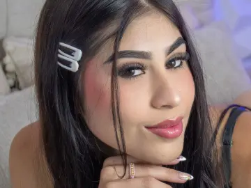 Free Live Porn with MiaDessire - Livejasmin