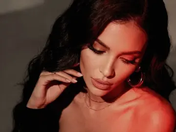 Nude Webcam with Raisa - Livejasmin